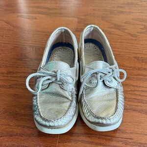 Metallic Hold Sperry Boat Shoes